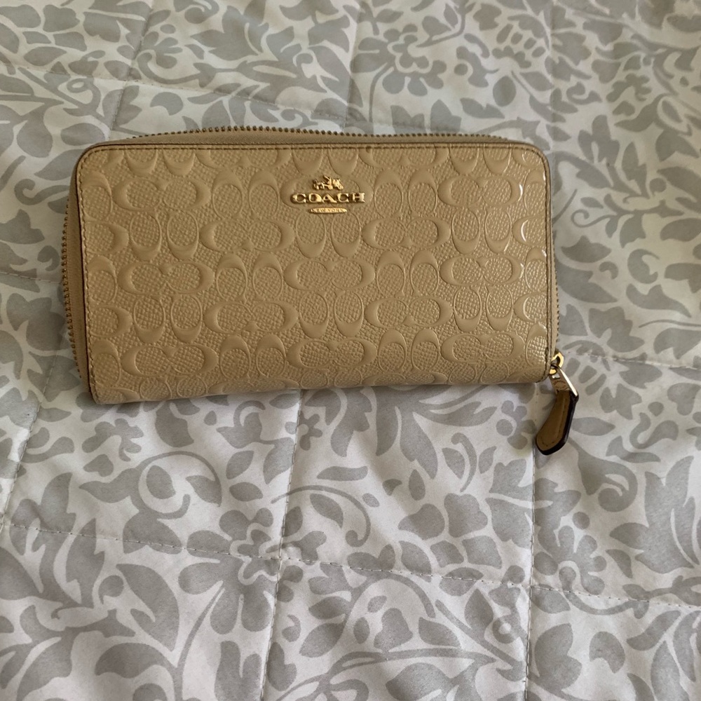 Coach wallet